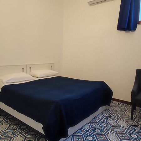 Villa Mary - Apartments Trani Room photo