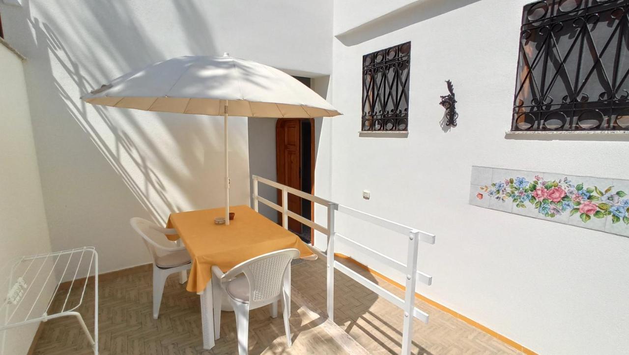 Villa Mary - Apartments Trani Exterior photo