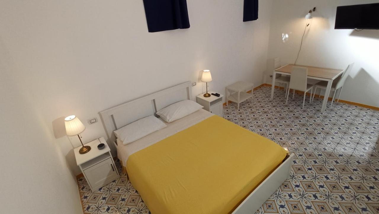 Villa Mary - Apartments Trani Exterior photo